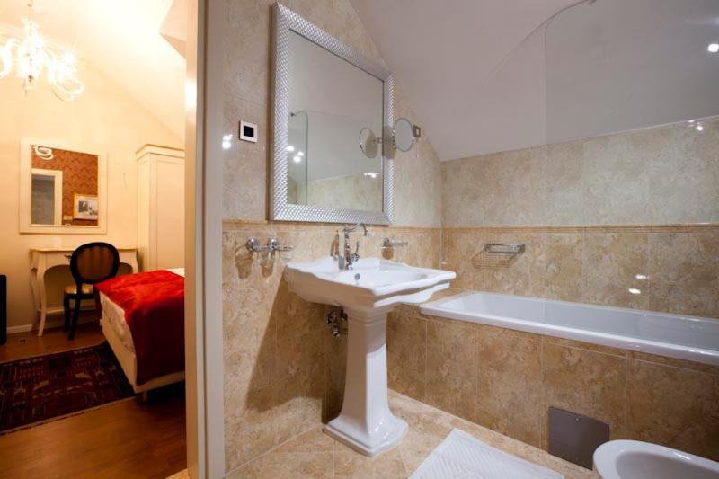 Hotel Actum Kranj Eksteriør bilde